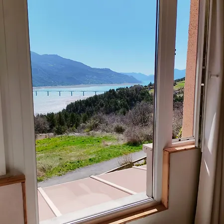 Apartment Le Cosy Du Plongeoir - T2 Neuf Avec Vue Sur Le De Serre Poncon Et Grande Terrasse Avec Jardin